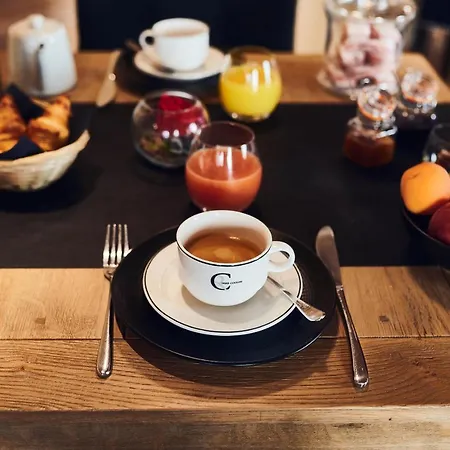 Le Clos Des Terres Soudees - Les Collectionneurs Bed & Breakfast 3*